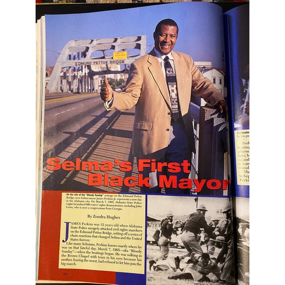 Ebony Magazine, December 2000, Cover Feature Story Toni Braxton - Picture 8 of 14